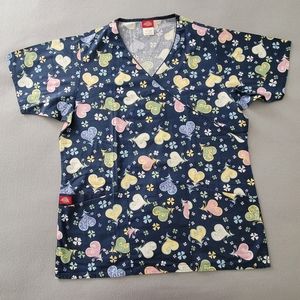 Dickies Nursing Scrub Top Adult size S Medical  Hearts  Short Sleeve Pocket 💜